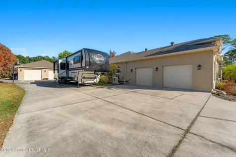6895 Cottonwood Drive Grant FL 32949