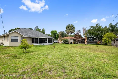 1081 Douglas Street SE Palm Bay FL 32909