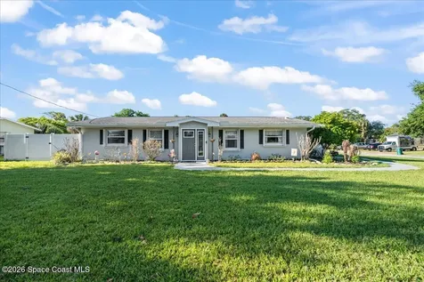 1687 Garden Avenue Melbourne FL 32934