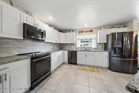 1687 Garden Avenue Melbourne FL 32934