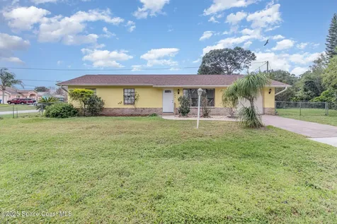 660 Grandeur Street SE Palm Bay FL 32909