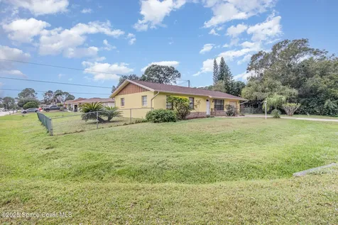 660 Grandeur Street SE Palm Bay FL 32909
