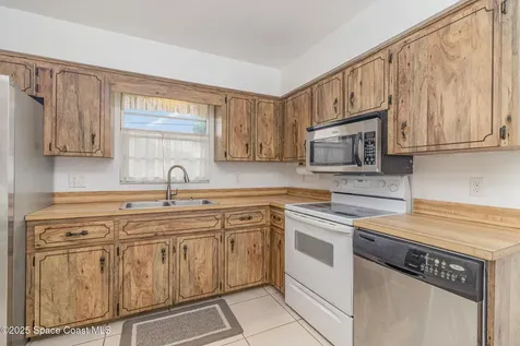 660 Grandeur Street SE Palm Bay FL 32909