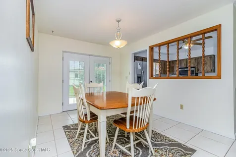 660 Grandeur Street SE Palm Bay FL 32909
