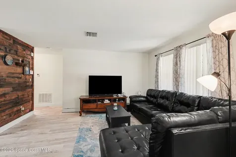 2184 Dordon Drive Melbourne FL 32935