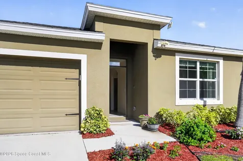 1579 Rachel Avenue SE Palm Bay FL 32909