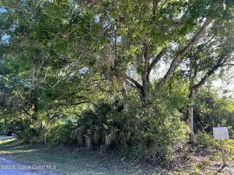 8965 100th Avenue Vero Beach FL 32967