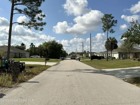 1751 Hamilton Avenue SW Palm Bay FL 32908