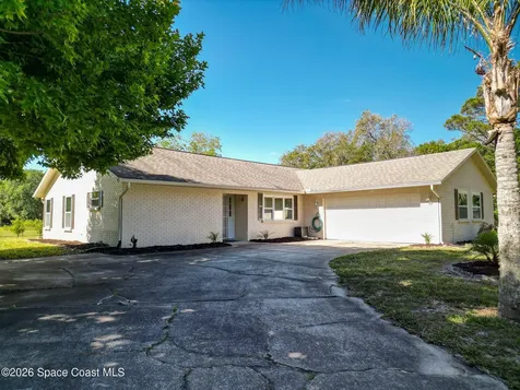 479 Maytown Road Oak Hill FL 32759
