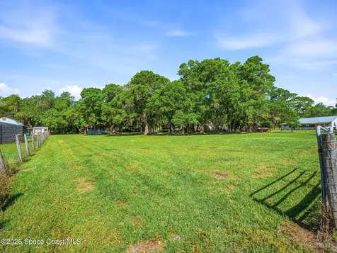 479 Maytown Road Oak Hill FL 32759