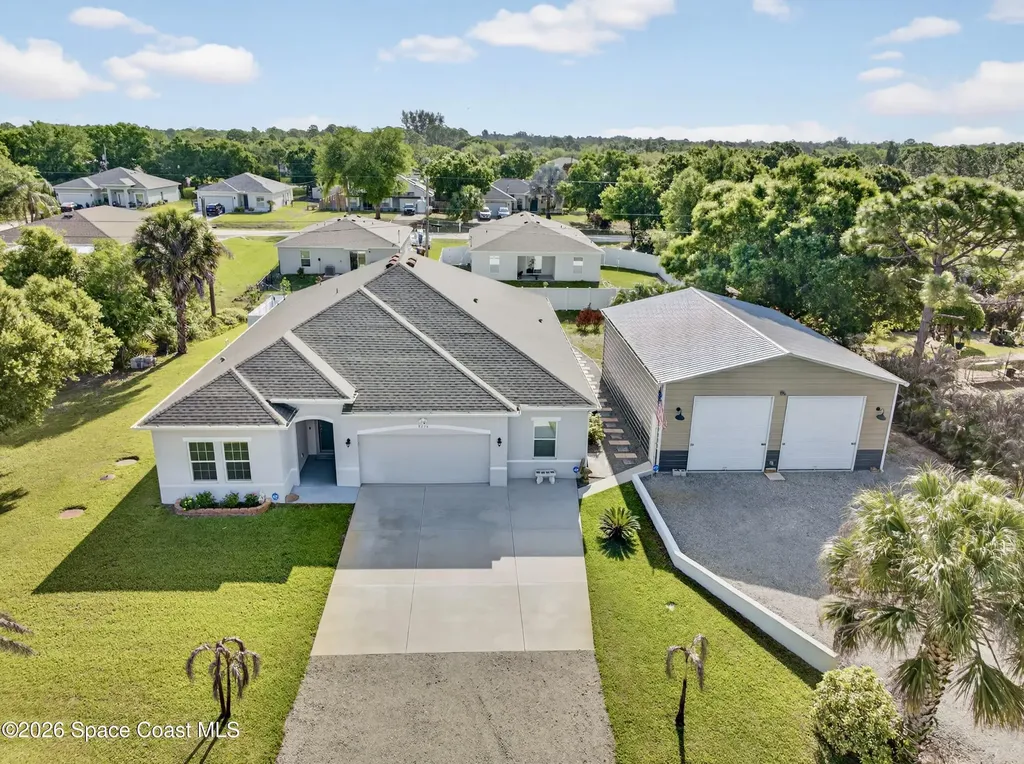 8236 100th Avenue Vero Beach FL 32967