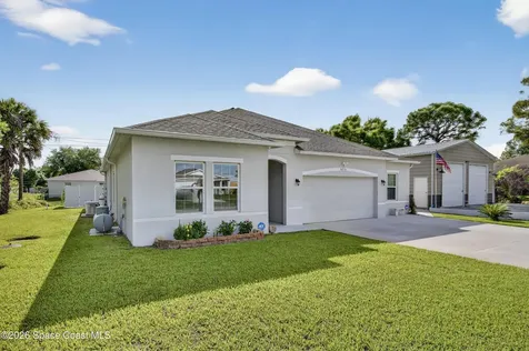 8236 100th Avenue Vero Beach FL 32967