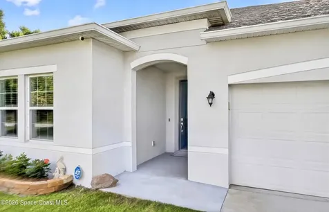 8236 100th Avenue Vero Beach FL 32967