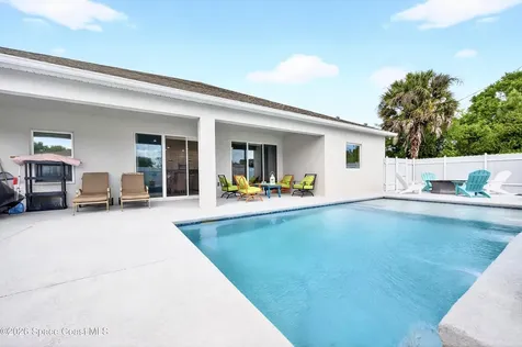 8236 100th Avenue Vero Beach FL 32967