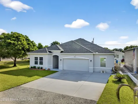 8236 100th Avenue Vero Beach FL 32967