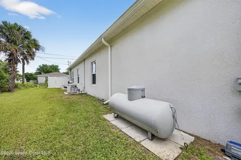 8236 100th Avenue Vero Beach FL 32967