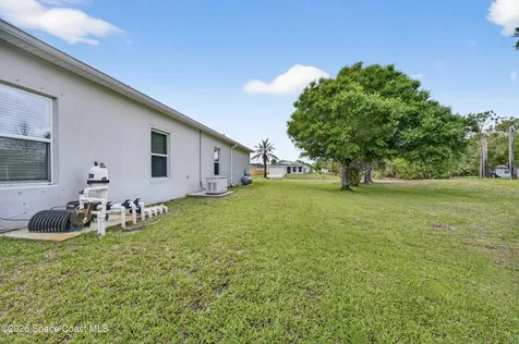 8236 100th Avenue Vero Beach FL 32967
