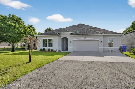 8236 100th Avenue Vero Beach FL 32967
