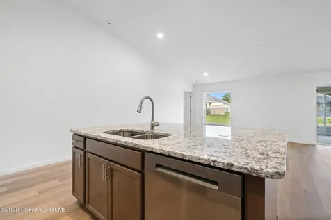 1098 Carthage Avenue NW Palm Bay FL 32907