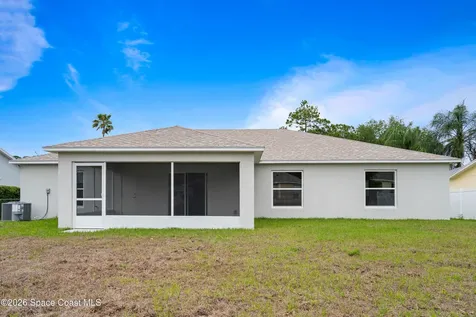 1098 Carthage Avenue NW Palm Bay FL 32907
