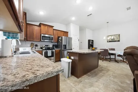 256 Krenson Bay Loop Winter Haven FL 33881