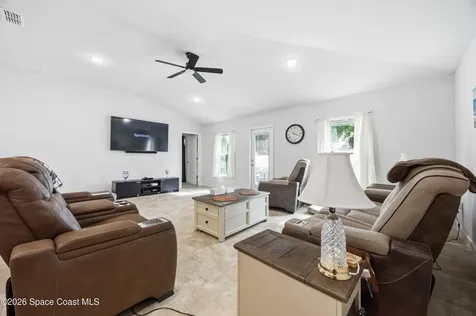 256 Krenson Bay Loop Winter Haven FL 33881