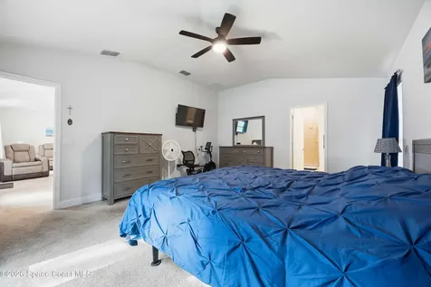 256 Krenson Bay Loop Winter Haven FL 33881