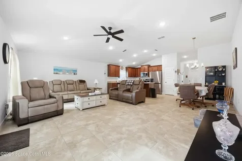 256 Krenson Bay Loop Winter Haven FL 33881