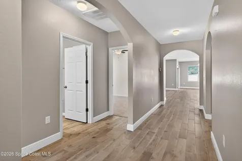 2062 Elkins Point Melbourne FL 32935