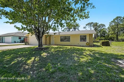 320 Algiers Avenue SE Palm Bay FL 32909