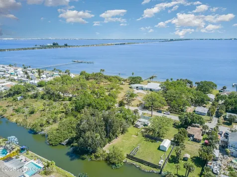 475 S Banana River Drive Merritt Island FL 32952