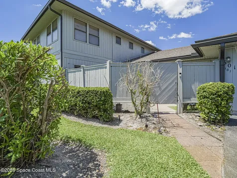 601 Centre Court SW Vero Beach FL 32962