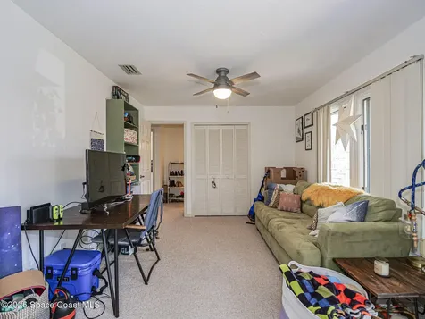 601 Centre Court SW Vero Beach FL 32962