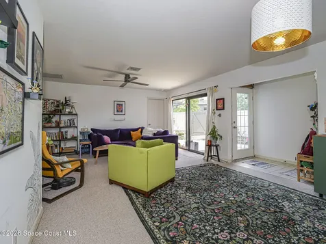 601 Centre Court SW Vero Beach FL 32962