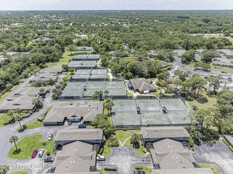 601 Centre Court SW Vero Beach FL 32962
