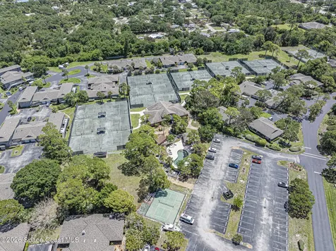601 Centre Court SW Vero Beach FL 32962