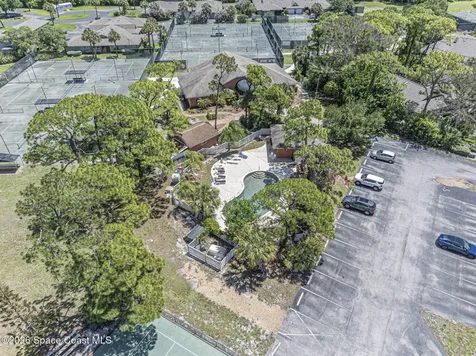 601 Centre Court SW Vero Beach FL 32962