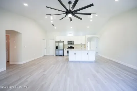550 Brickell Street SE Palm Bay FL 32909