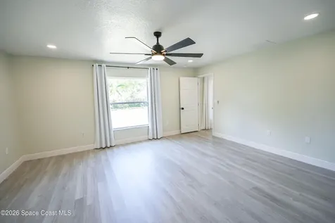 550 Brickell Street SE Palm Bay FL 32909