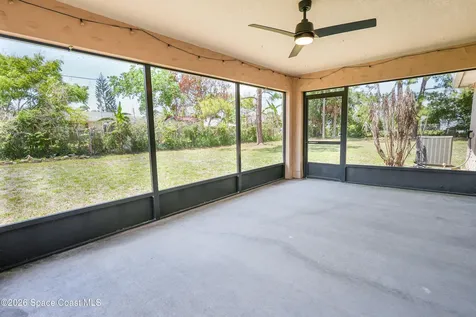 550 Brickell Street SE Palm Bay FL 32909