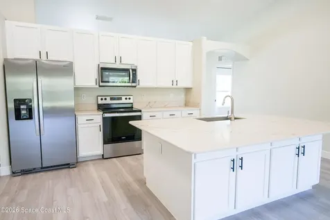 550 Brickell Street SE Palm Bay FL 32909