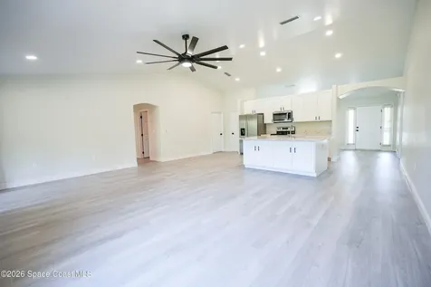 550 Brickell Street SE Palm Bay FL 32909