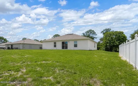 1667 Saint Street SE Palm Bay FL 32909