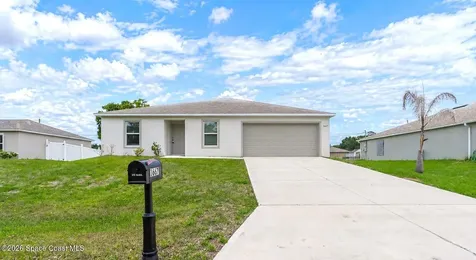 1667 Saint Street SE Palm Bay FL 32909