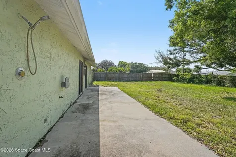 193 Mabry Street Sebastian FL 32958