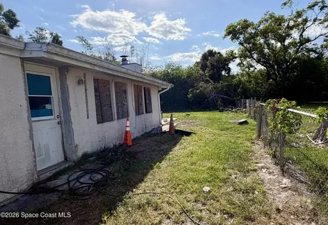 738 Lund Circle Melbourne FL 32901