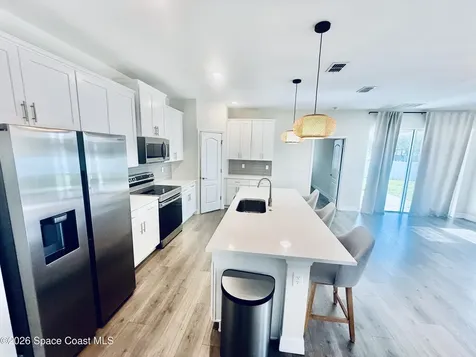 614 Lynbrook Street NW Palm Bay FL 32907