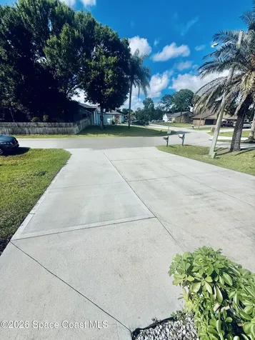 614 Lynbrook Street NW Palm Bay FL 32907