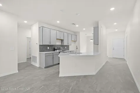 467 Lackland Street SW Palm Bay FL 32908