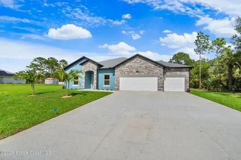 467 Lackland Street SW Palm Bay FL 32908